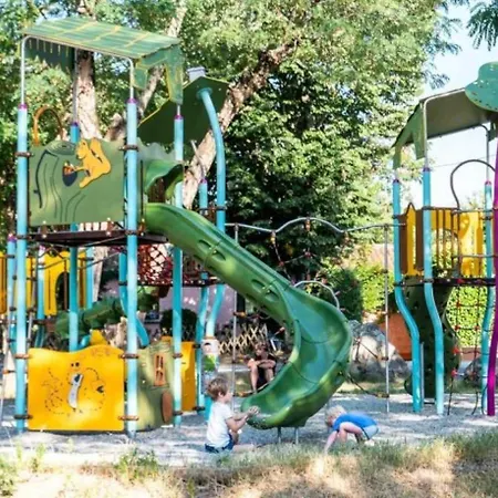 Camping En Bord D'Ardeche Campingplads Ruoms