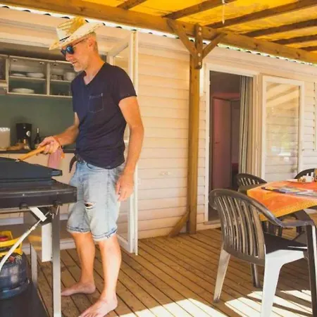 Camping En Bord D'Ardeche 3* Ruoms