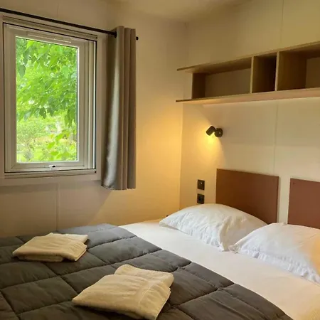 Camping En Bord D'Ardeche Campingplads 3*